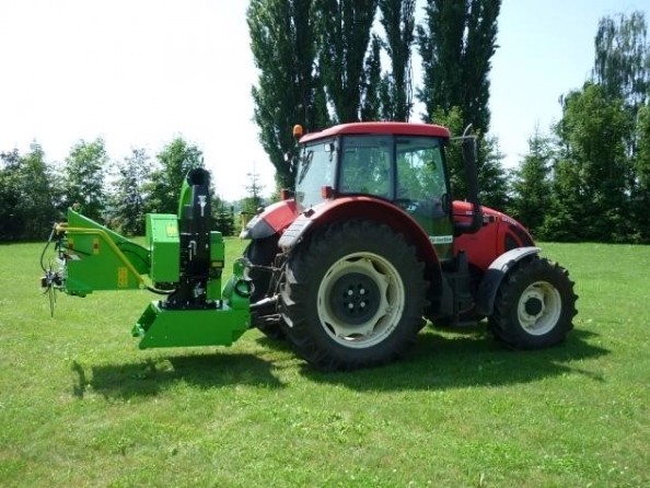 Измельчитель веток и древесных остатков LASKI LS 200T - PTO no-stress